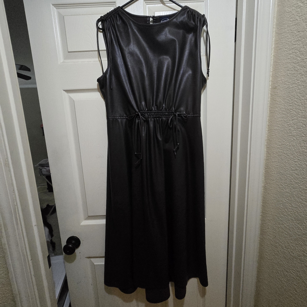 Sleeveless Black Drawstring Waist Midi Dress